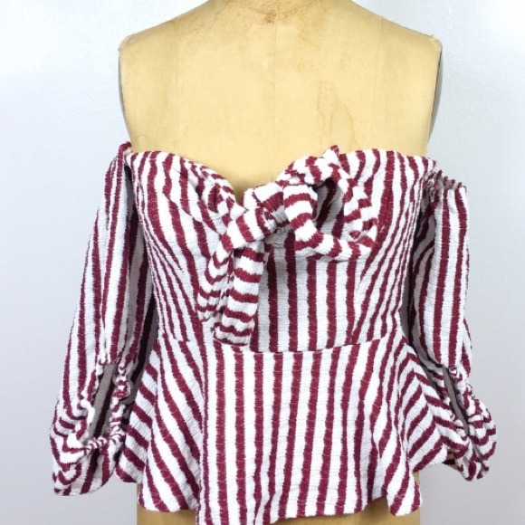 Gorgeous Peplum Top - M - Picture 4 of 7